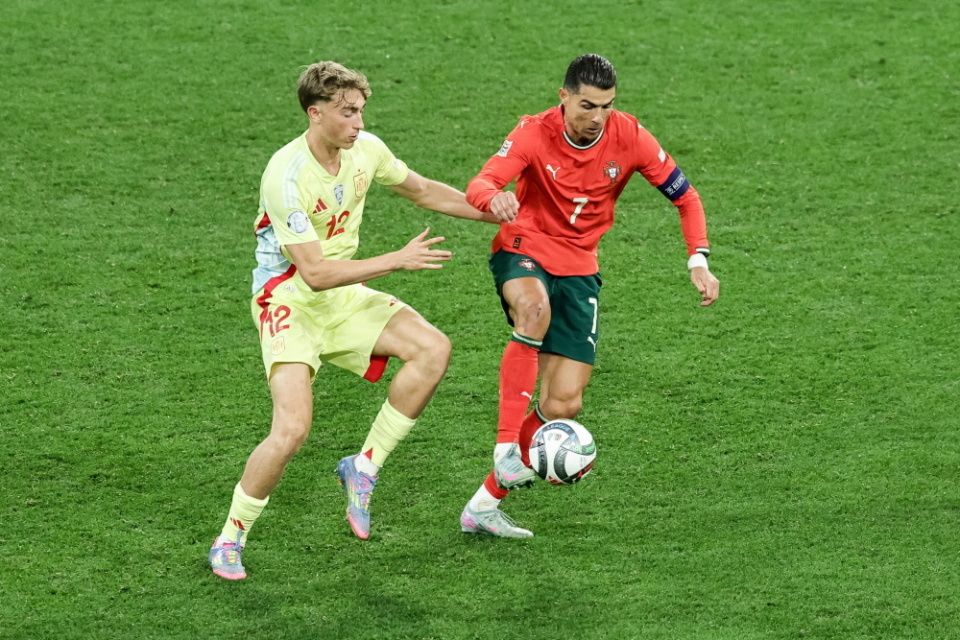 等待她的是 等待她的是