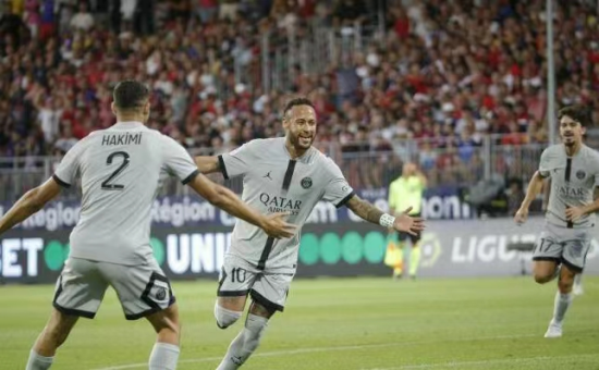 伯恩利俱乐 伯恩利俱乐