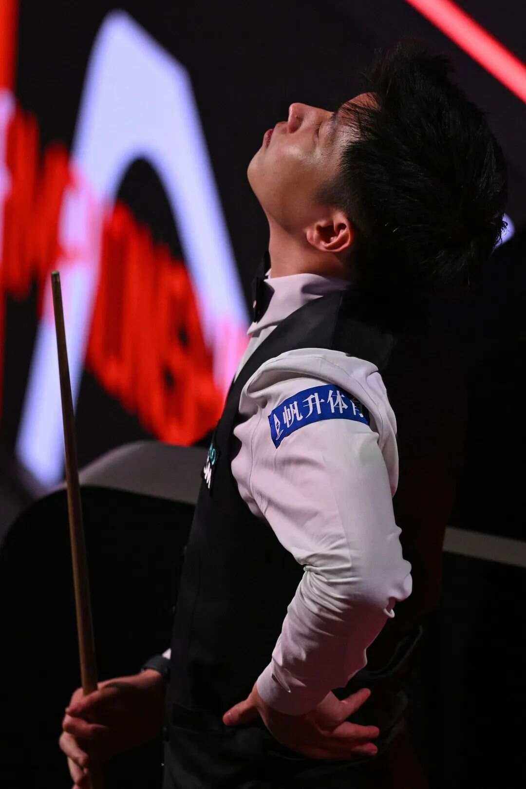 直坚持其传 直坚持其传